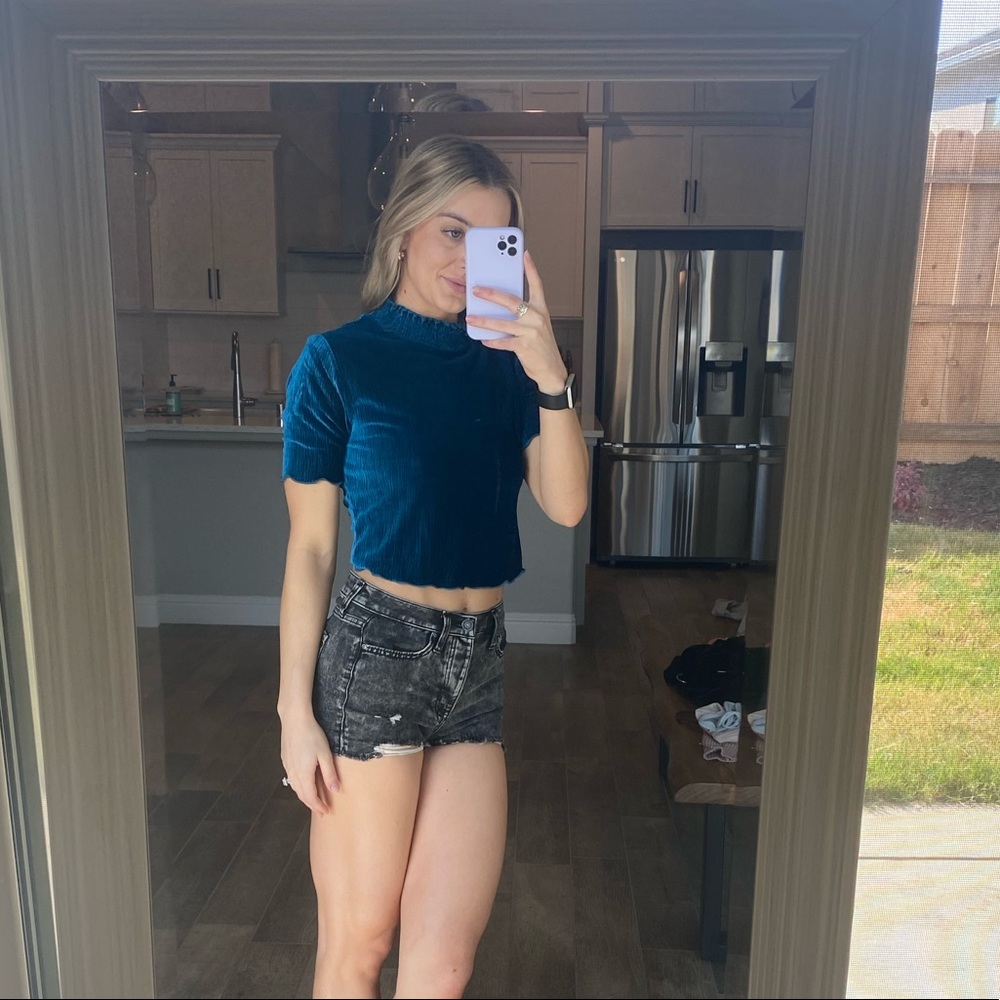 High neck cropped shirt